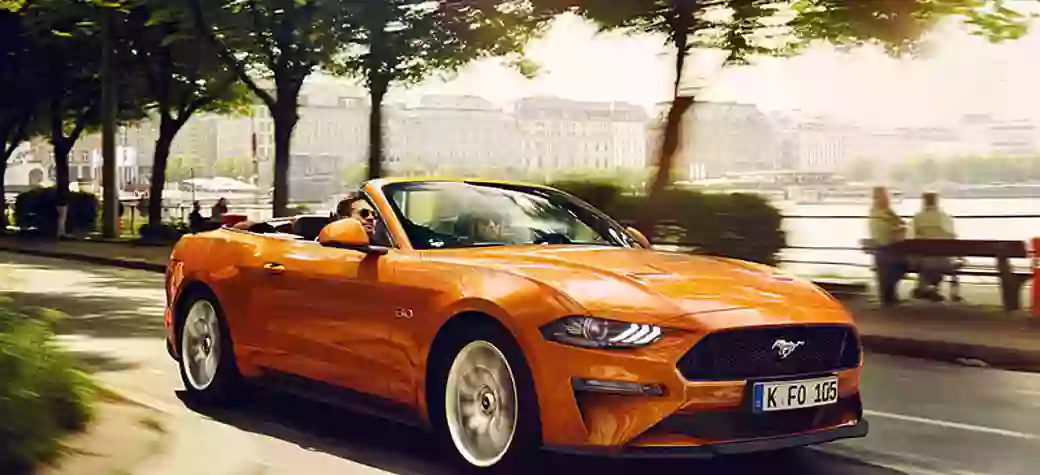 Ford Mustang 2018 in Orange