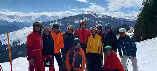 Gruppenfoto Skitage mit Michaela Gerg