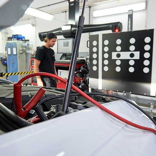 Auto in Werkstatt bei Auto Christian