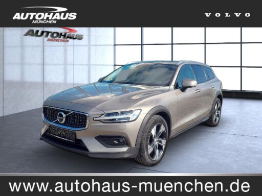Volvo V Modelle  V60 CC Pro AWD