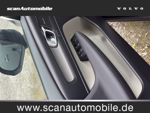 Volvo XC Modelle  XC 40 Ultra Dark 2WD