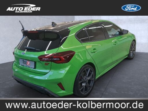 Ford Focus   ST X