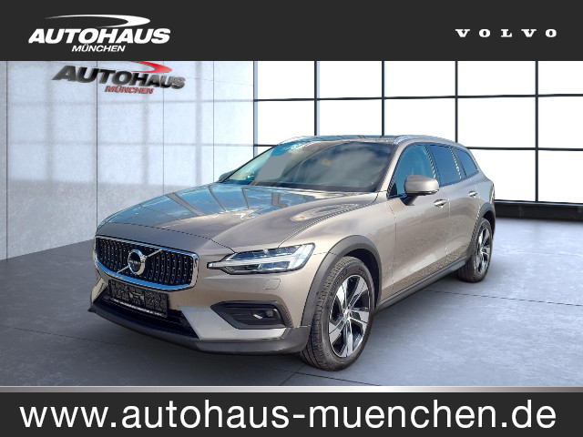 Volvo V Modelle  V60 CC Pro AWD