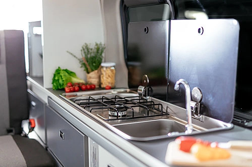 Ahorn Van City Küche