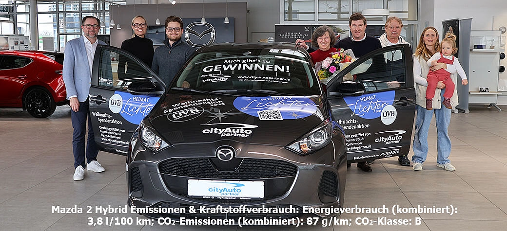 OVB Weihnachtsaktion 2025 - Fahrzeugübergabe an die Gewinnerin