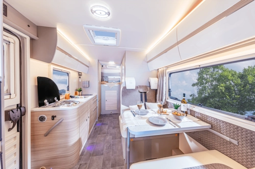 Ahorn Canada AD Innenraum