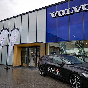 Außenaufnahme Auto Eder Traunstein