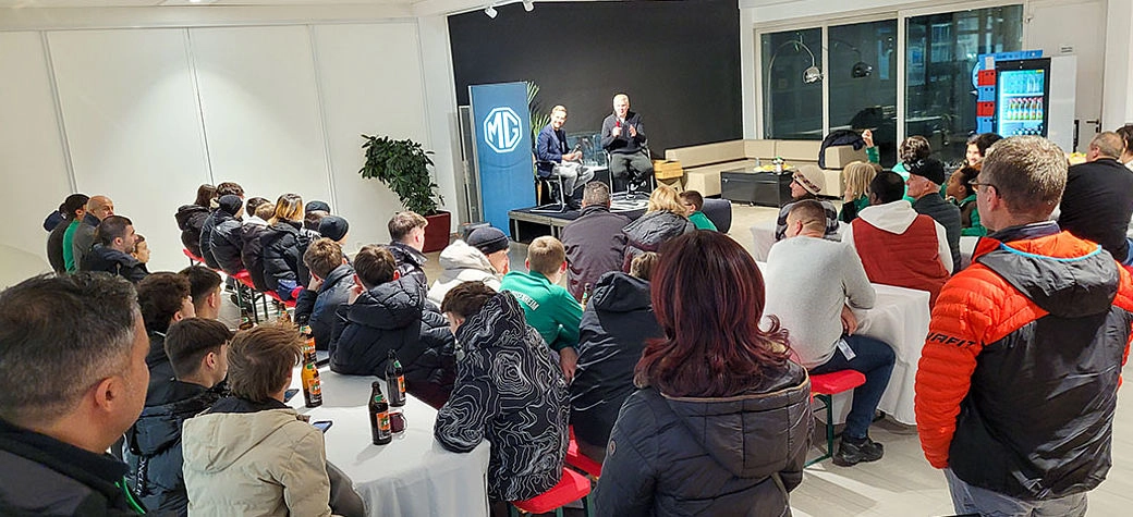 Diskussionsrunde mit Fußballlegende Stefan Effenberg