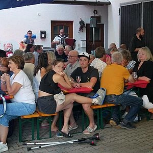 Gäste Reifenparty