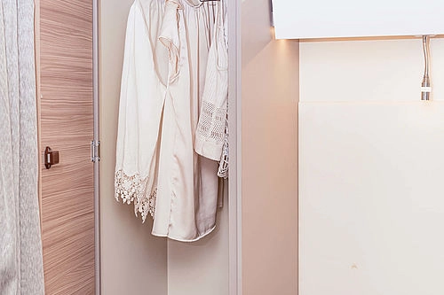 Ahorn Canada TQ Kleiderschrank