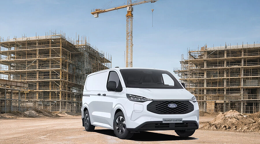 Ford Transit Custom auf Baustelle