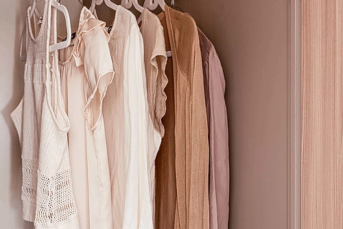 Ahorn Canada AS Kleiderschrank