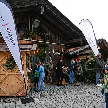Hütten beim Christbaumschlagen