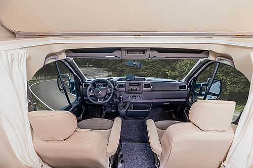 Ahorn Canada AE Fahrerbereich