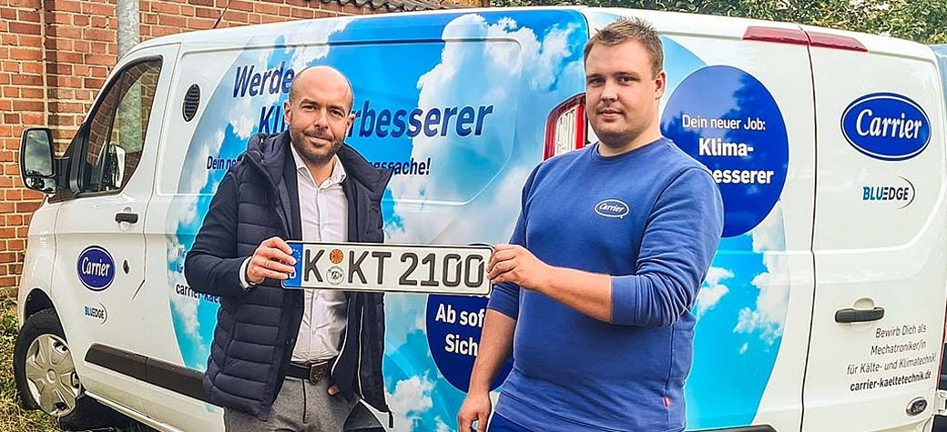Fahrzeugübergabe an Carrier Kältetechnik