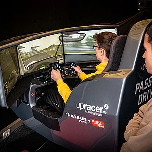 Rennsimulator Eder Kirchweih-Ausstellung