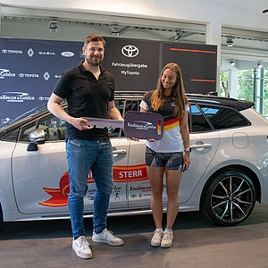 Autoübergabe mit Isabel Sterr